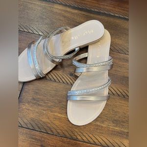 Mariella ladies flat dressy flip flop / sandals